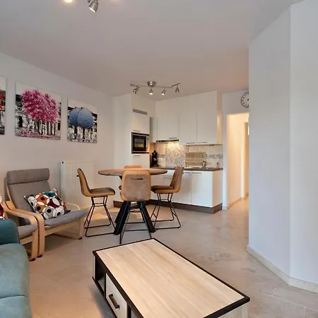 Elysium Apartment De Panne